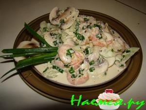 Салатик "Горчичная креветка"