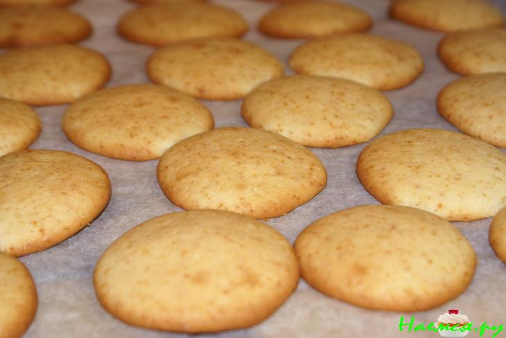 Абрикосовое бисквитное печенье с джемом
