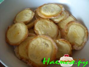 Ватрушки дрожжевые с творогом Ватрушки дрожжевые с творогом