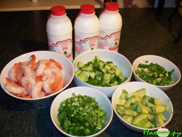 Холодный суп с креветками