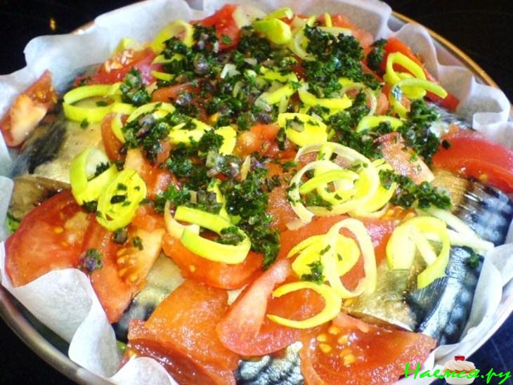 Скумбрия из духовки со шпинатом Скумбрия из духовки со шпинатом