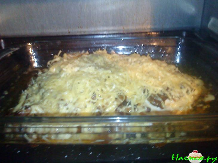 Скумбрия свежемороженая запечённая с грибами