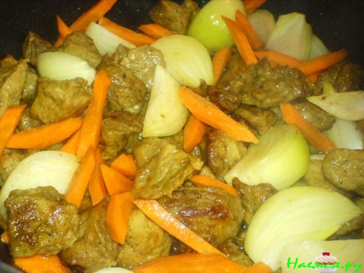 Мясо с ананасом и табаско