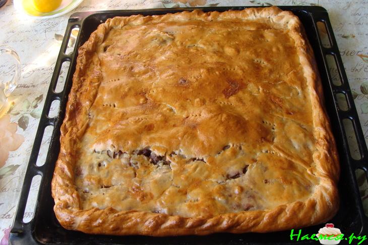 Цкен-пирог с бараниной и картофелем