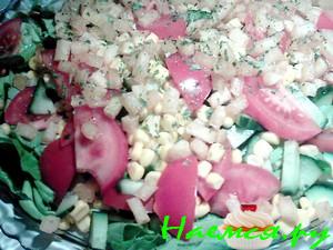 Овощной салатик с чесночным соусом Овощной салатик с чесночным соусом