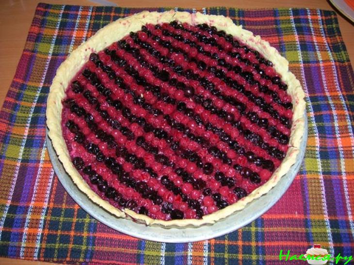 Флан с черной и красной смородиной Флан с черной и красной смородиной