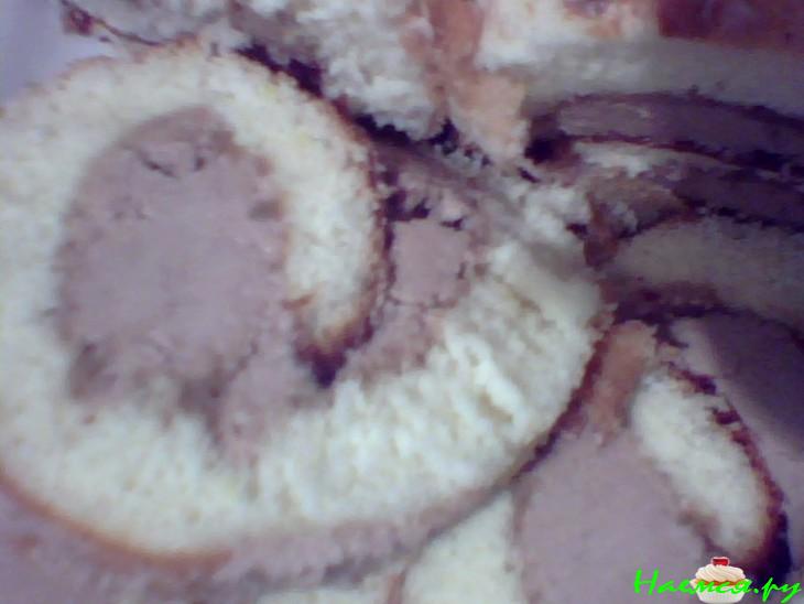 Классический рулет с кремом 