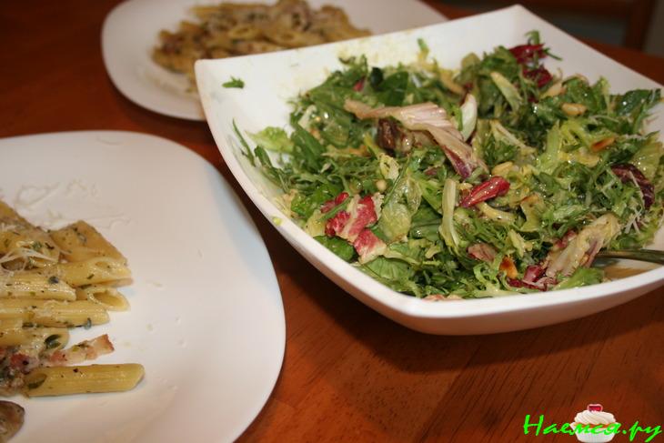 Салат с горчичным соусом