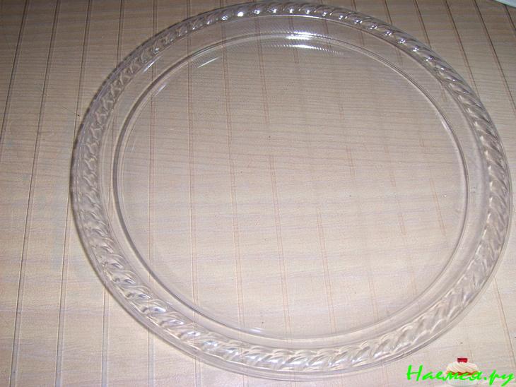 Как сервировать праздничный стол при помощи подручных средств