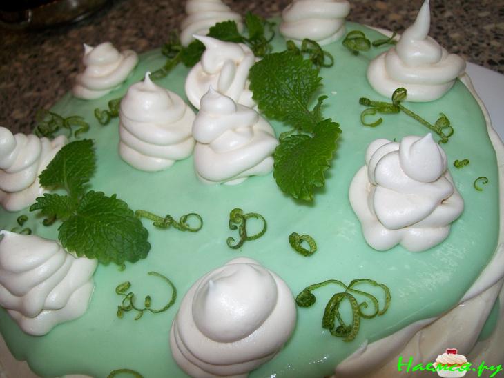 Торт-мороженое с белым шоколадом. Презент для хорошего друга 