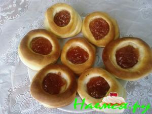 Булочки с яблочным повидлом