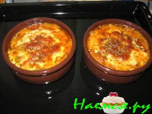 Креветки с грибами в горшочке