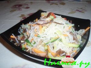 Салат "Фунчоуза"