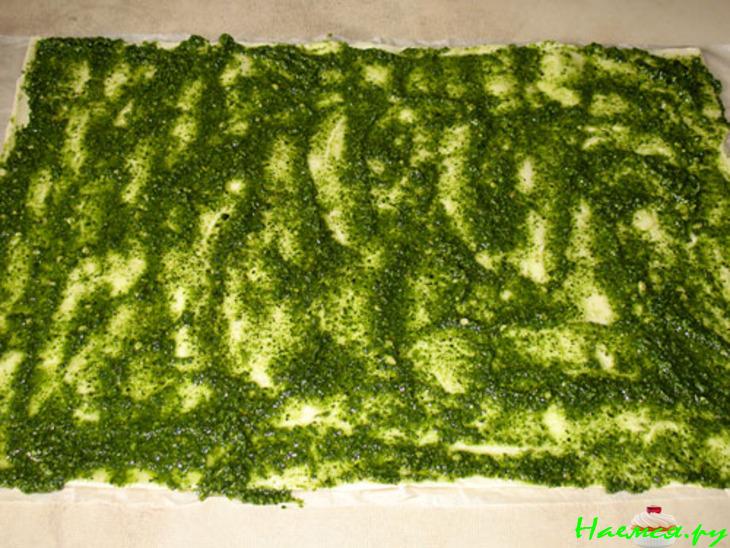 Тёплая закуска: "Свиные ушки" с песто