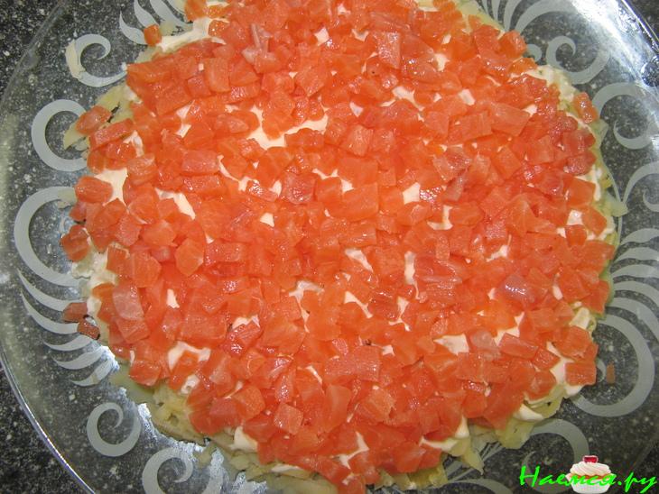 Салат "Форель под шапкой"