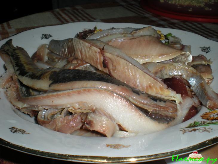 Салат "Балканский" с сельдью и свеклой