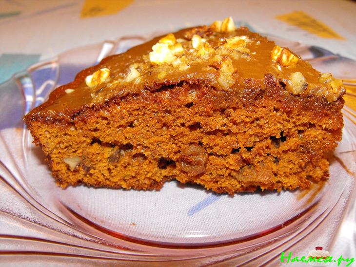 Пирог с вареной сгущенкой