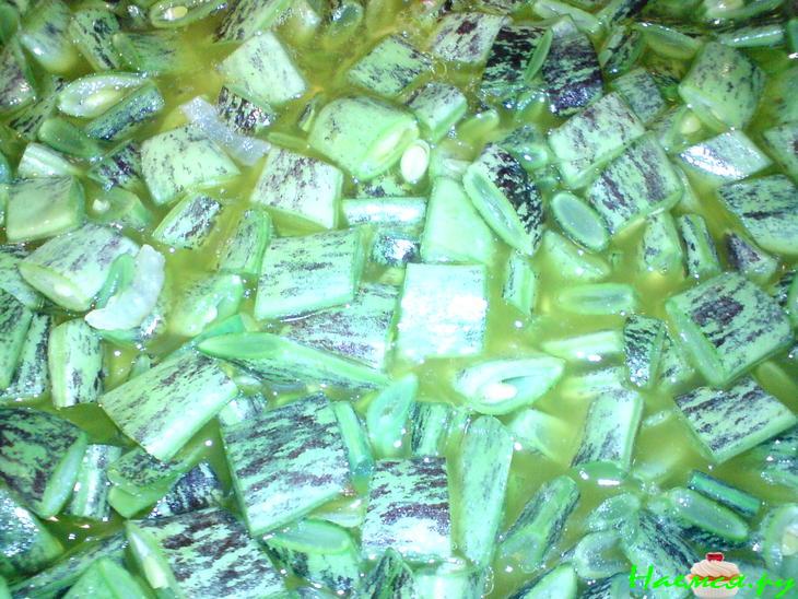 Стручковая фасоль с чесночным соусом Стручковая фасоль с чесночным соусом