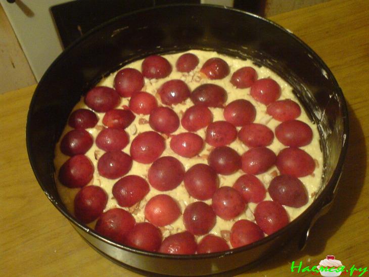 Сливовый пирог с миндалем Сливовый пирог с миндалем