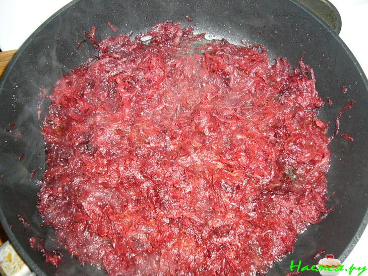 Борщ с куриными фрикадельками Борщ с куриными фрикадельками