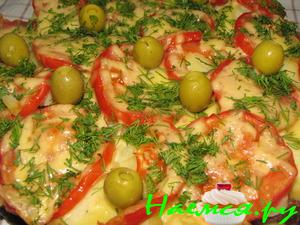 Картофельная запеканка с фаршем, томатами и сыром