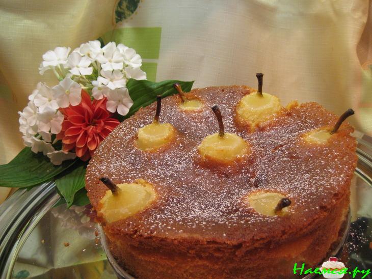 Торт бисквитный с грушами в сиропе
