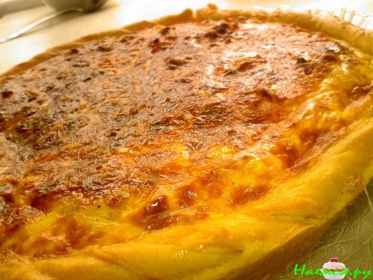 Пирог/киш с курицей и яблоками