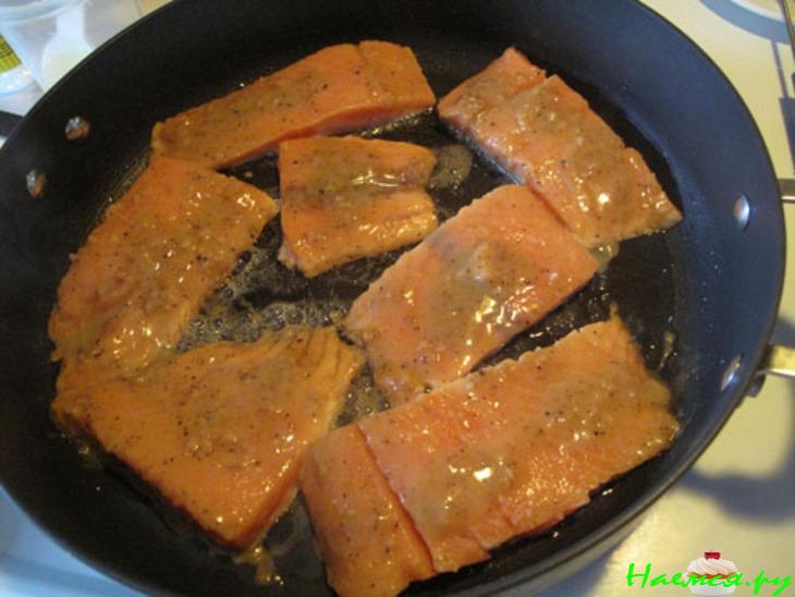 Семга с горчицей и картофельным пюре