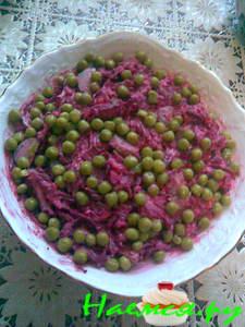 Свекольный салатик с сыром и огурцами Свекольный салатик с сыром и огурцами