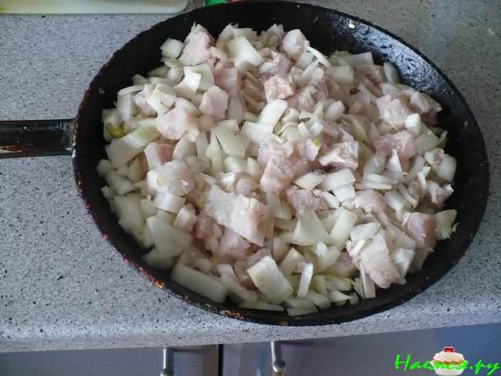 Рыба под майонезом (филе окуня)