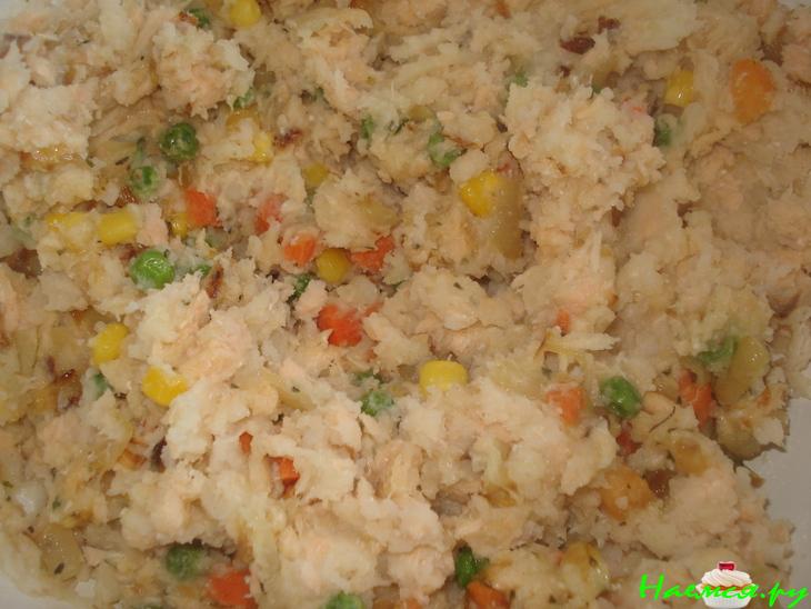 Котлеты из форели с овощами