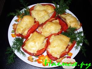 Картошка запеченная в болгарском перце под сыром