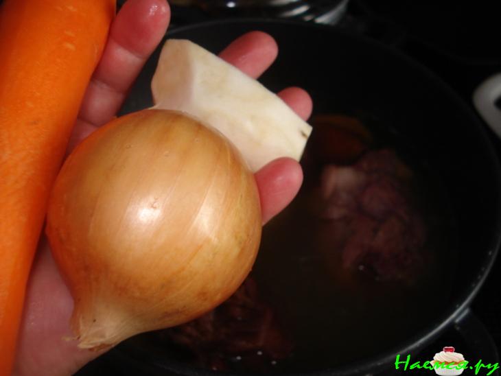 Солянка мясная - первая!!!