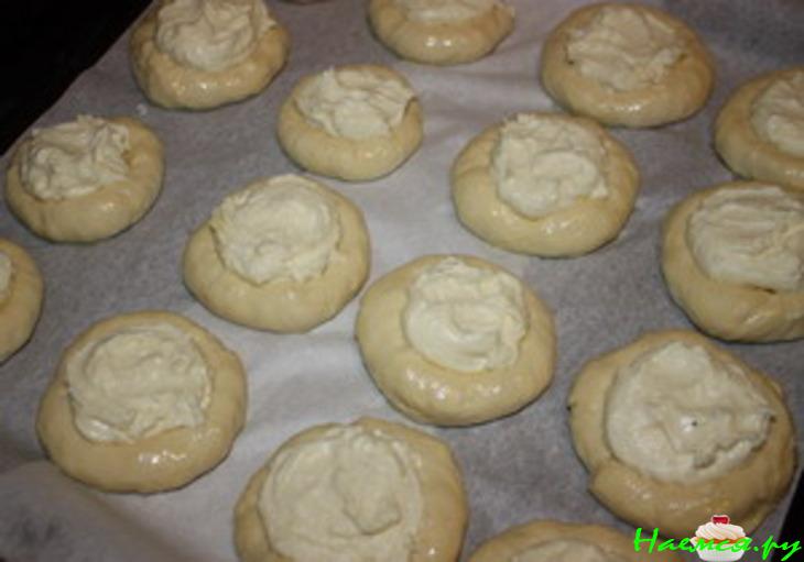 Ватрушки пшеничные с творогом Ватрушки пшеничные с творогом