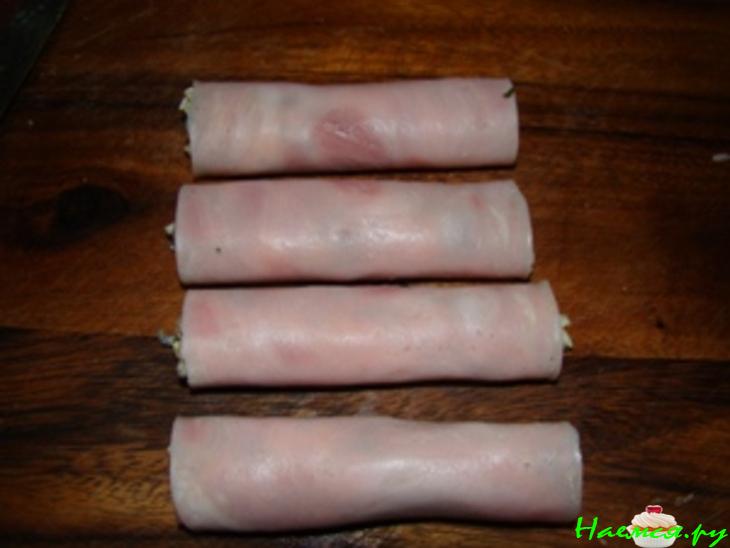 Рулетики ветчинные заливные