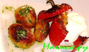 Перец фаршированный овощами