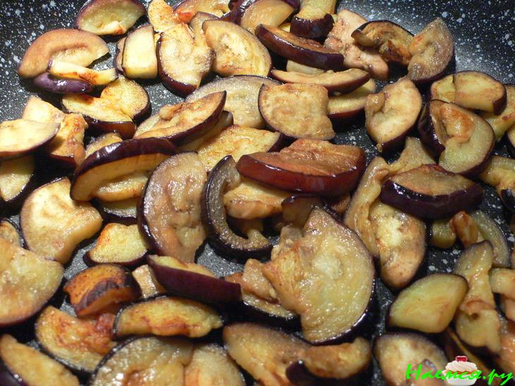 Салат с тунцом и баклажанами