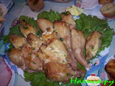 Кальмары фаршированные грибами