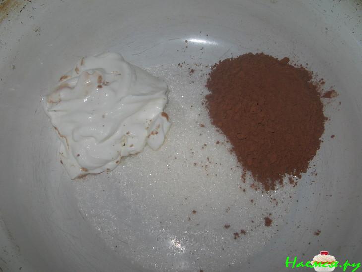 Кекс маковый с шоколадной помадкой 