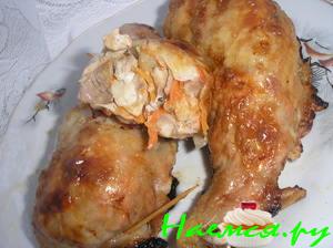 "Фаршированные луком и морковкой куриные голени"