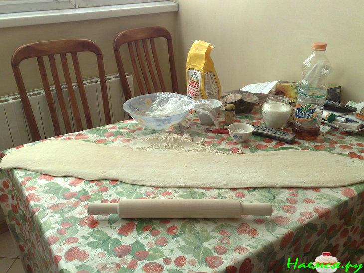 Крендель с беконом и яйцом