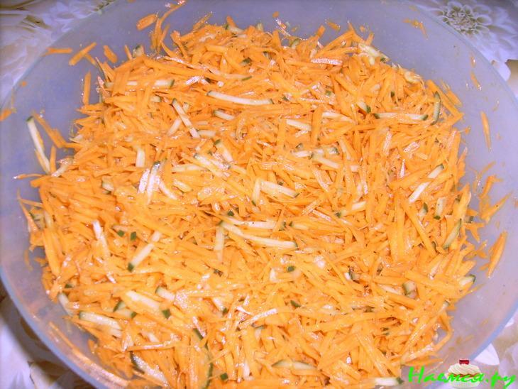Салат из моркови с Огурцом