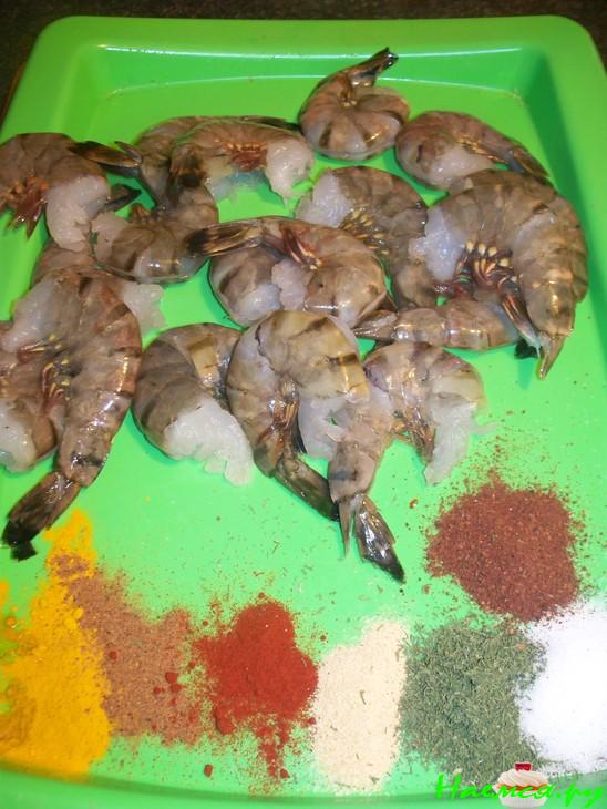 Креветки жареные пряные