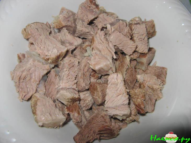 Суп мясной с курагой