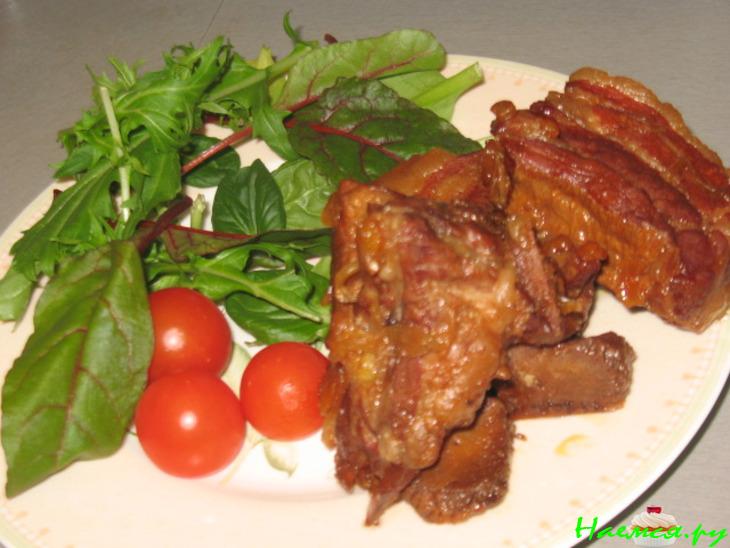 Свиные ребрышки в карамельном соусе