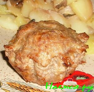 Мясо-кабачковые "маффины" с начинкой