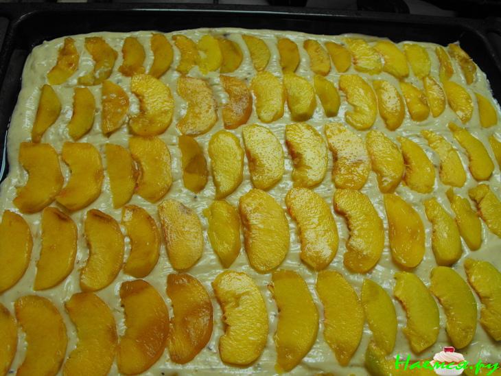 Нежный пирог с персиками Нежный пирог с персиками
