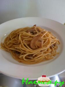 Спагетти по-китайски с грибами