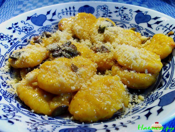 Тыквенные ньокки с семечками и пармезаном Тыквенные ньокки с семечками и пармезаном