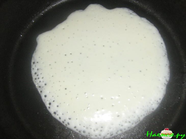 Блинчики закусочные с куриным филе и фасолью Блинчики закусочные с куриным филе и фасолью